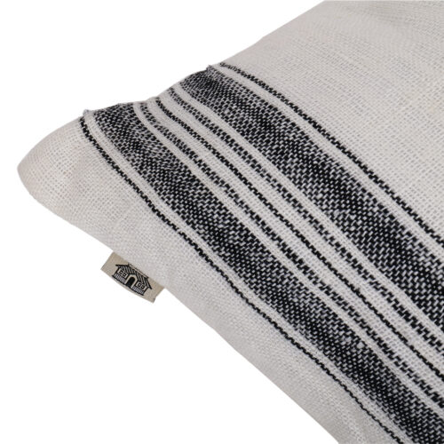 Sula Square – White & Black